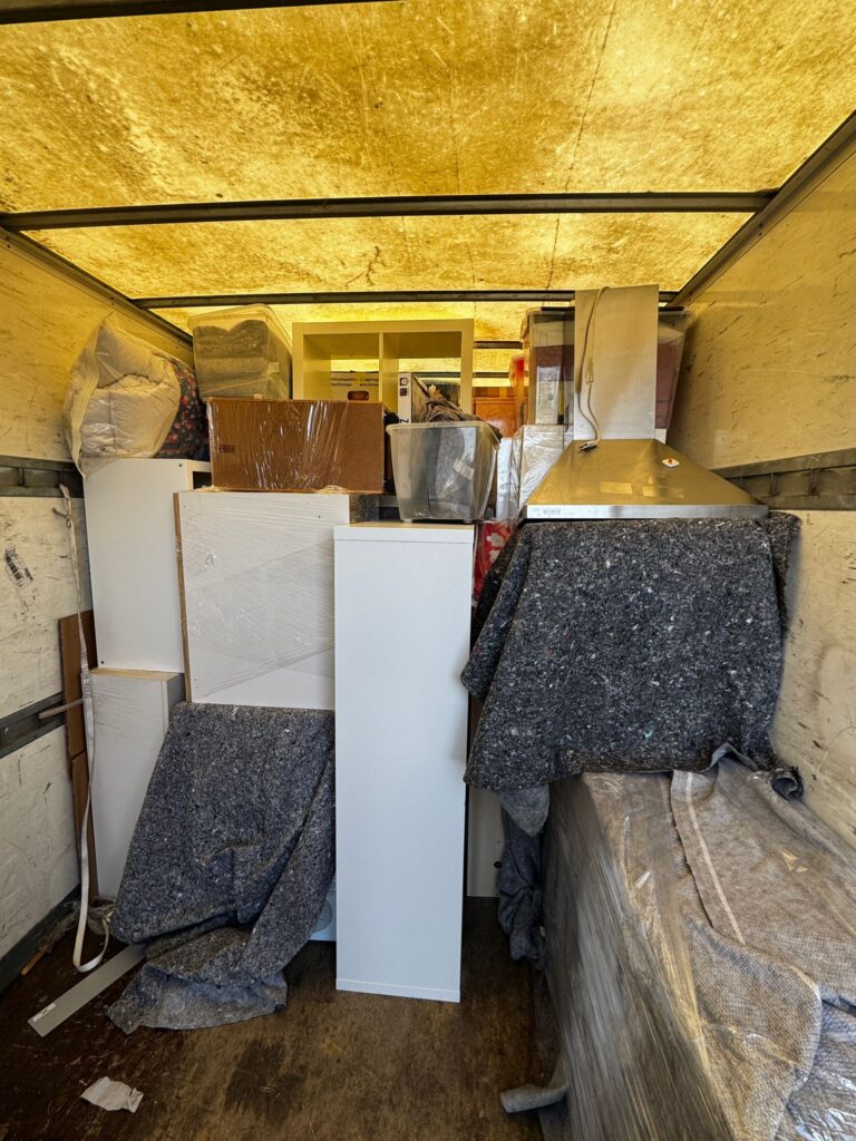 Bürgergeld Umzug Berlin Möbeltransport mit Umzugsfirma Kostenübernahme Jobcenter